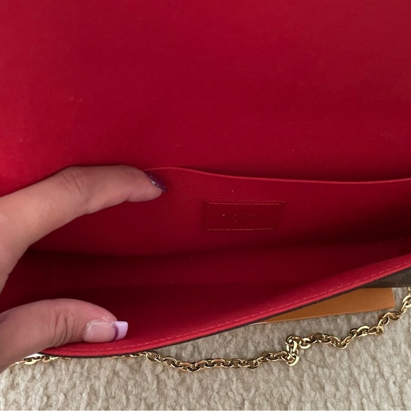 Authentic Louis Vuitton Felicie Pochette in Damier Ebene - Picture 6 of 7